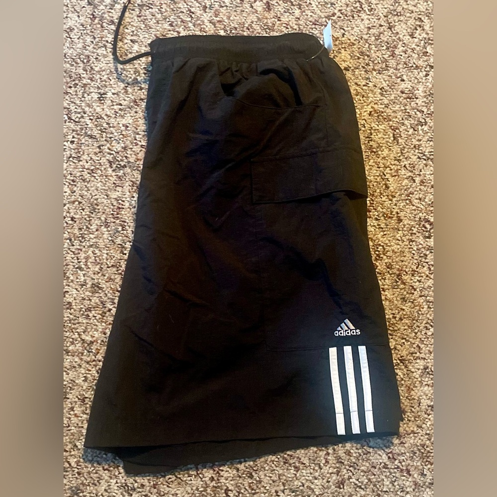 Vintage 1990s XL mens NWT Adidas elastic waist drawstring cargo shorts w/stripes